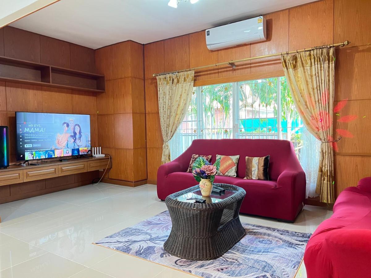 Mantra Pattaya Pool Villa With Jacuzzi In Pattaya-Pet-Friendly Praia de Jomtien Exterior foto