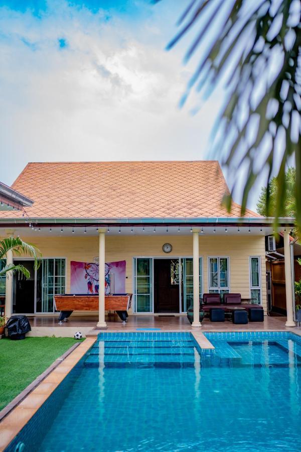 Mantra Pattaya Pool Villa With Jacuzzi In Pattaya-Pet-Friendly Praia de Jomtien Exterior foto